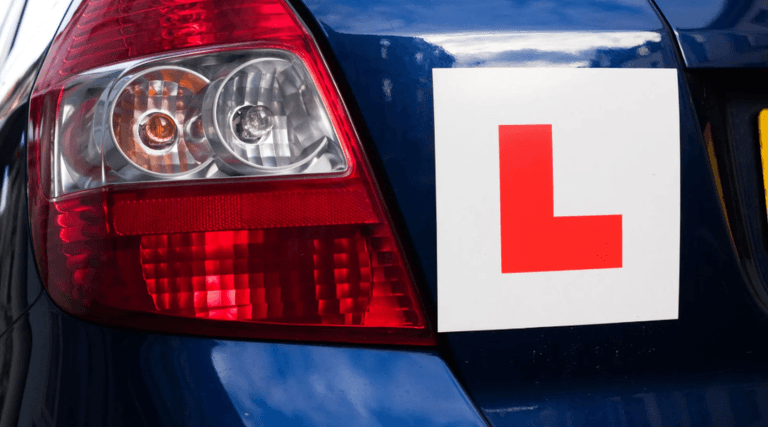 Visuel de l'expérience Driving Theory Test Toolkit